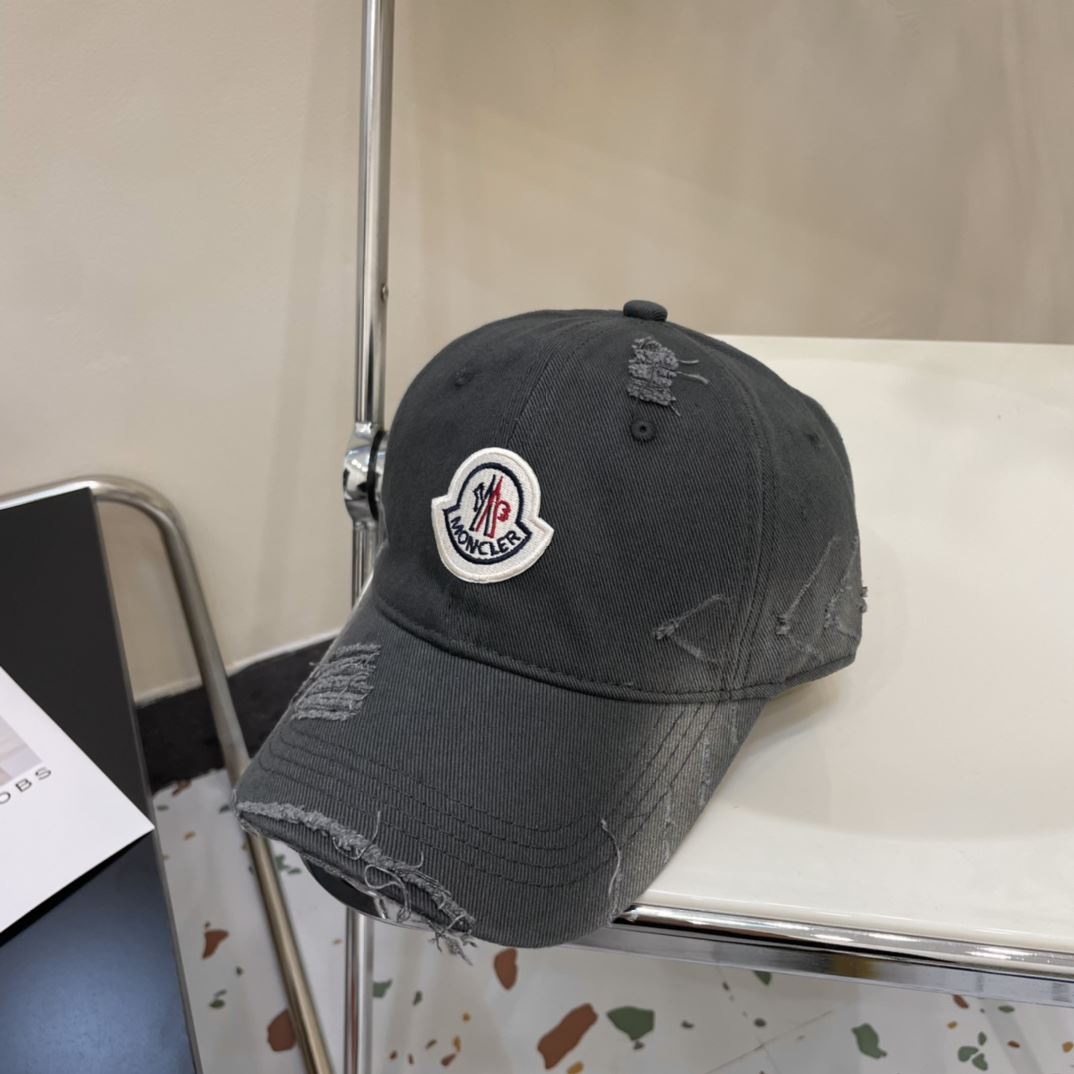 Moncler Caps